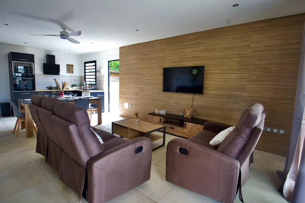 Villa Du Beau Vallon 2 Jacuzzi Privatif Et Piscine Chauffee Partagee Saint-Benoît 외부 사진